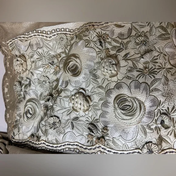 Brighton Cream Floral Embroidered Shoulder Bag - Picture 5 of 14